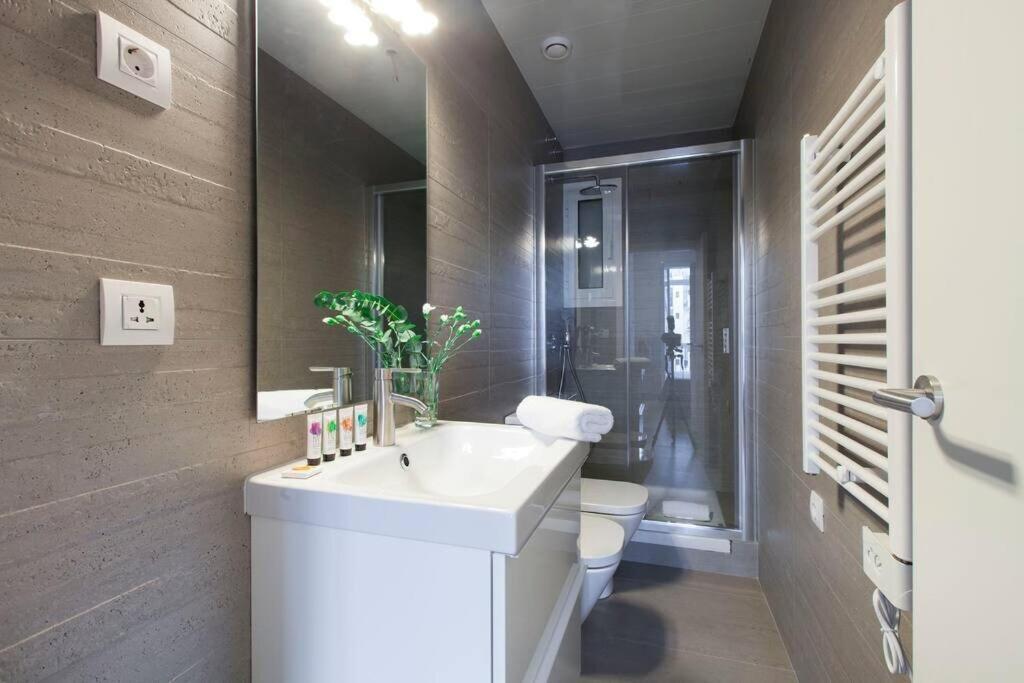 Appartement Perfectly Located 4-bed 4-bath In 2-1 Barcelone