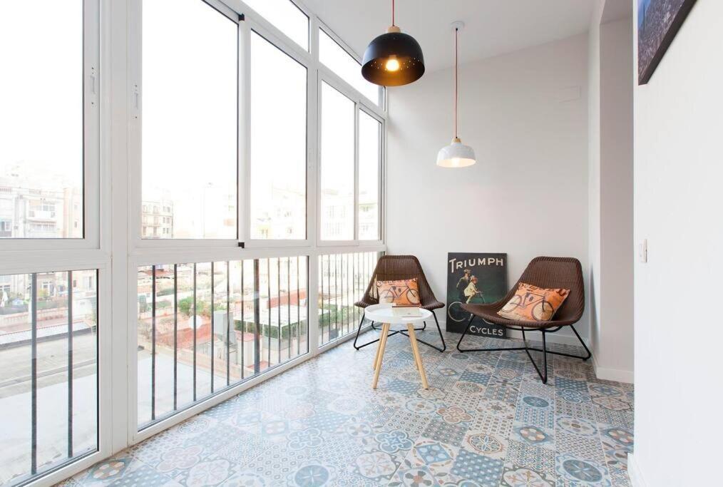 Apartment Perfectly Located 4-bed 4-bath In 2-1